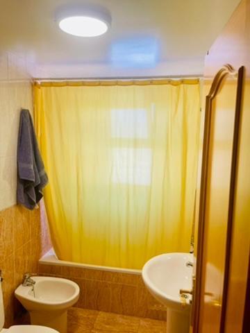 Castillo Suites, Vivienda Con Fines Turisticos El Castillo De Roquetas Roquetas de Mar Eksteriør billede